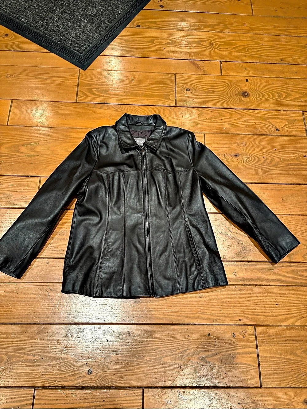 Wilsons Leather Jacket Black XL Like New